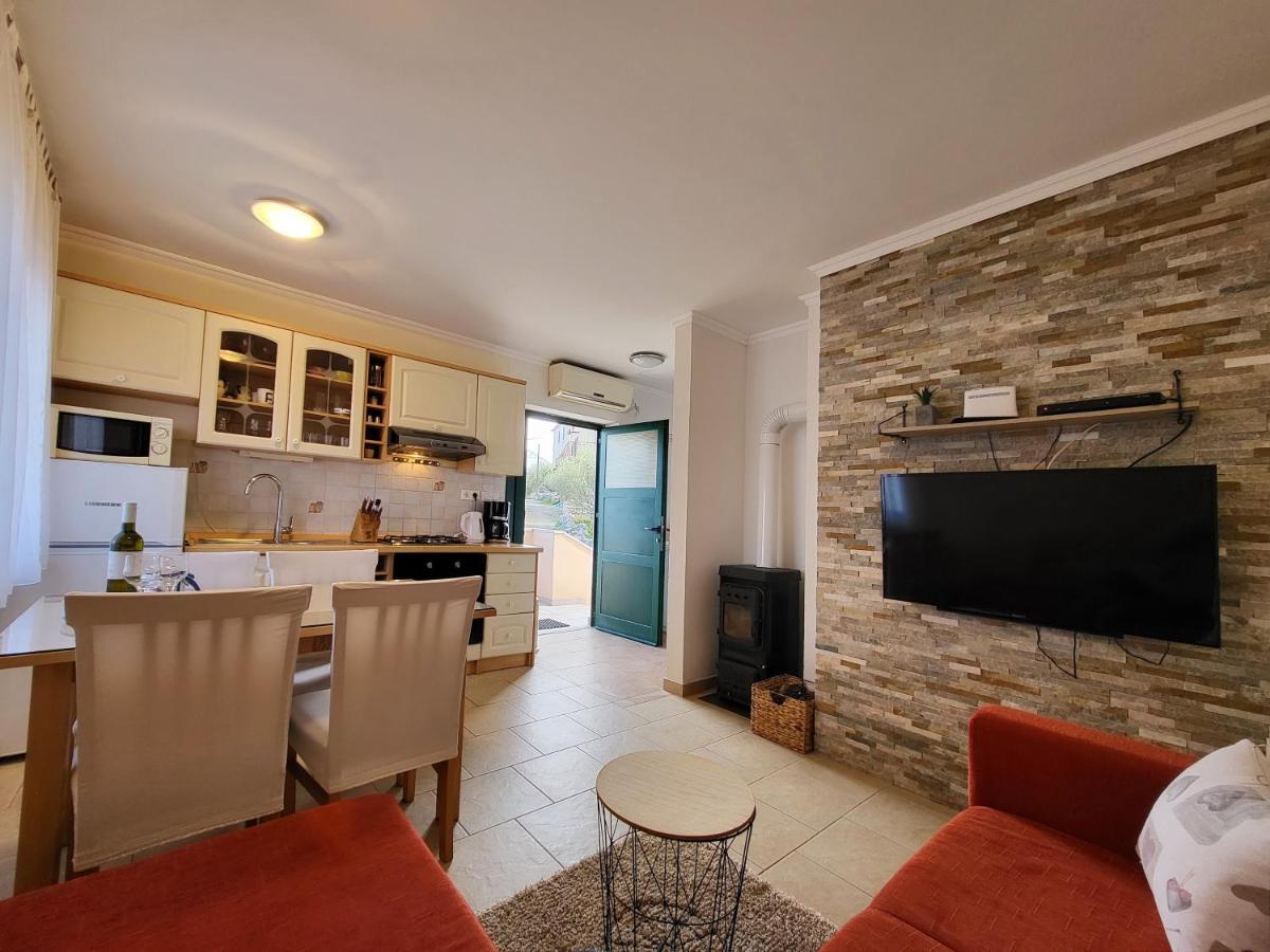 Holiday Home Duje Mali Iž Εξωτερικό φωτογραφία